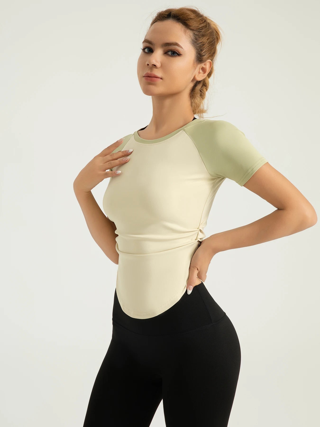 Women's Compression Fit Quick-Dry Yoga Running Tee | Athletic S...